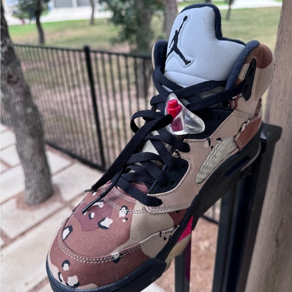 Air Jordan’s Supreme camouflage men’s Shoes - Picture 2 of 9